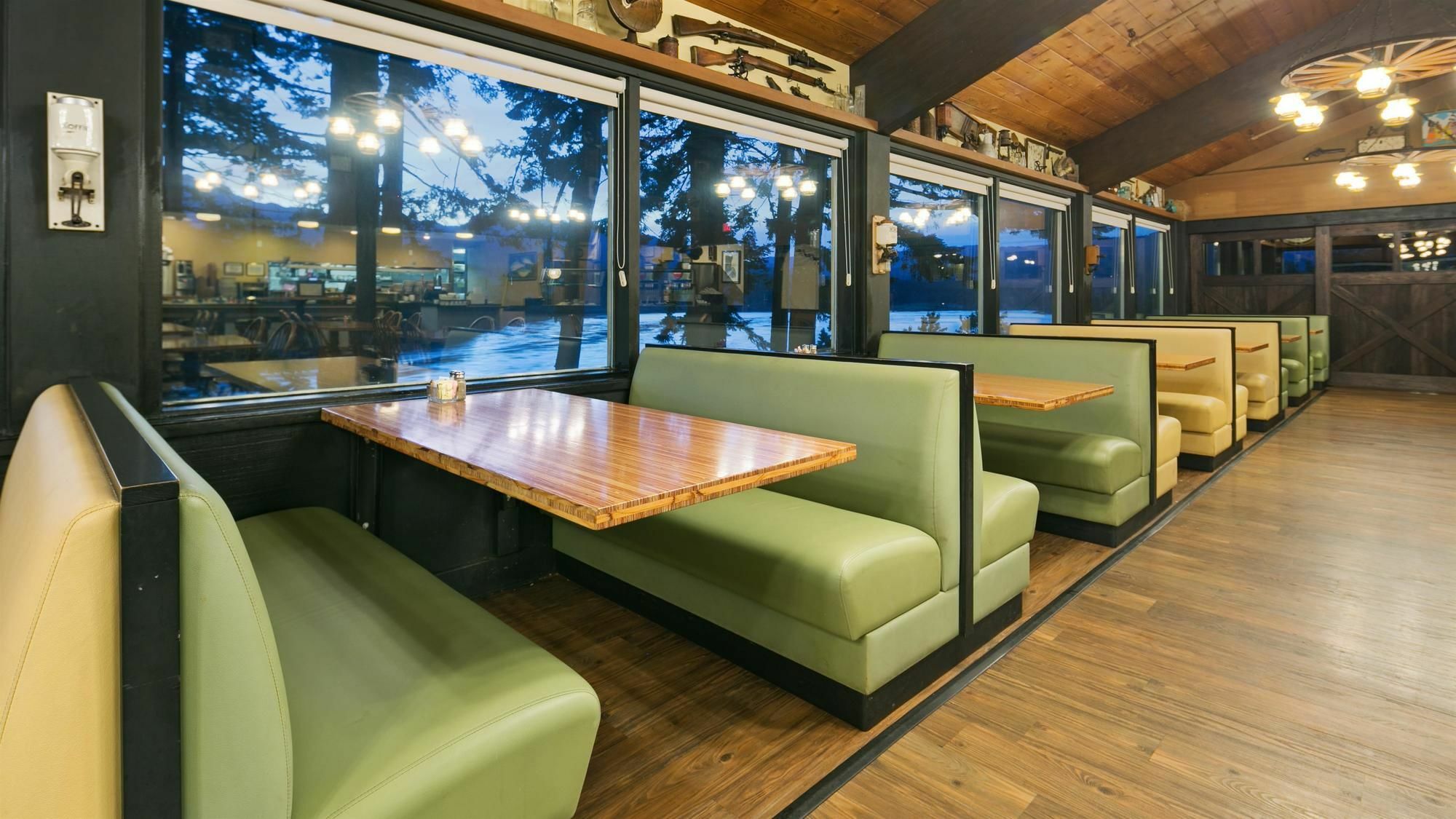 Best Western Plus Columbia River Inn Cascade Locks Εξωτερικό φωτογραφία